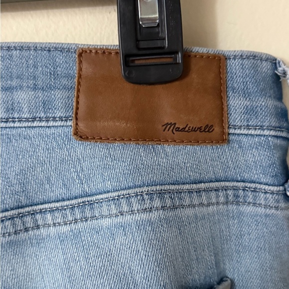 Madewell 9” High Rise Skinny Crop Jeans, size 29, Light Blue Wash, EUC - Picture 5 of 7